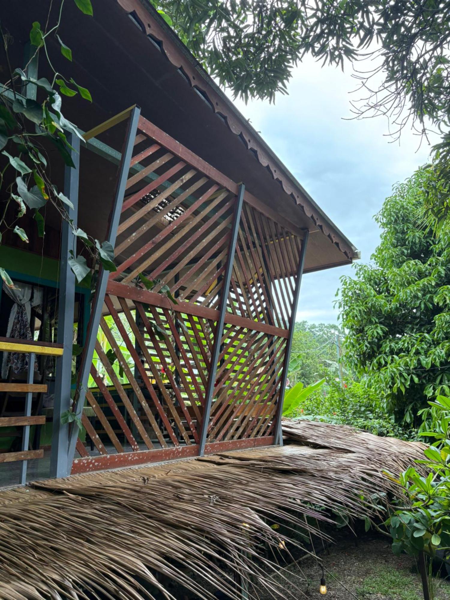 Organico Punta Riel Hotel Cahuita Exterior photo
