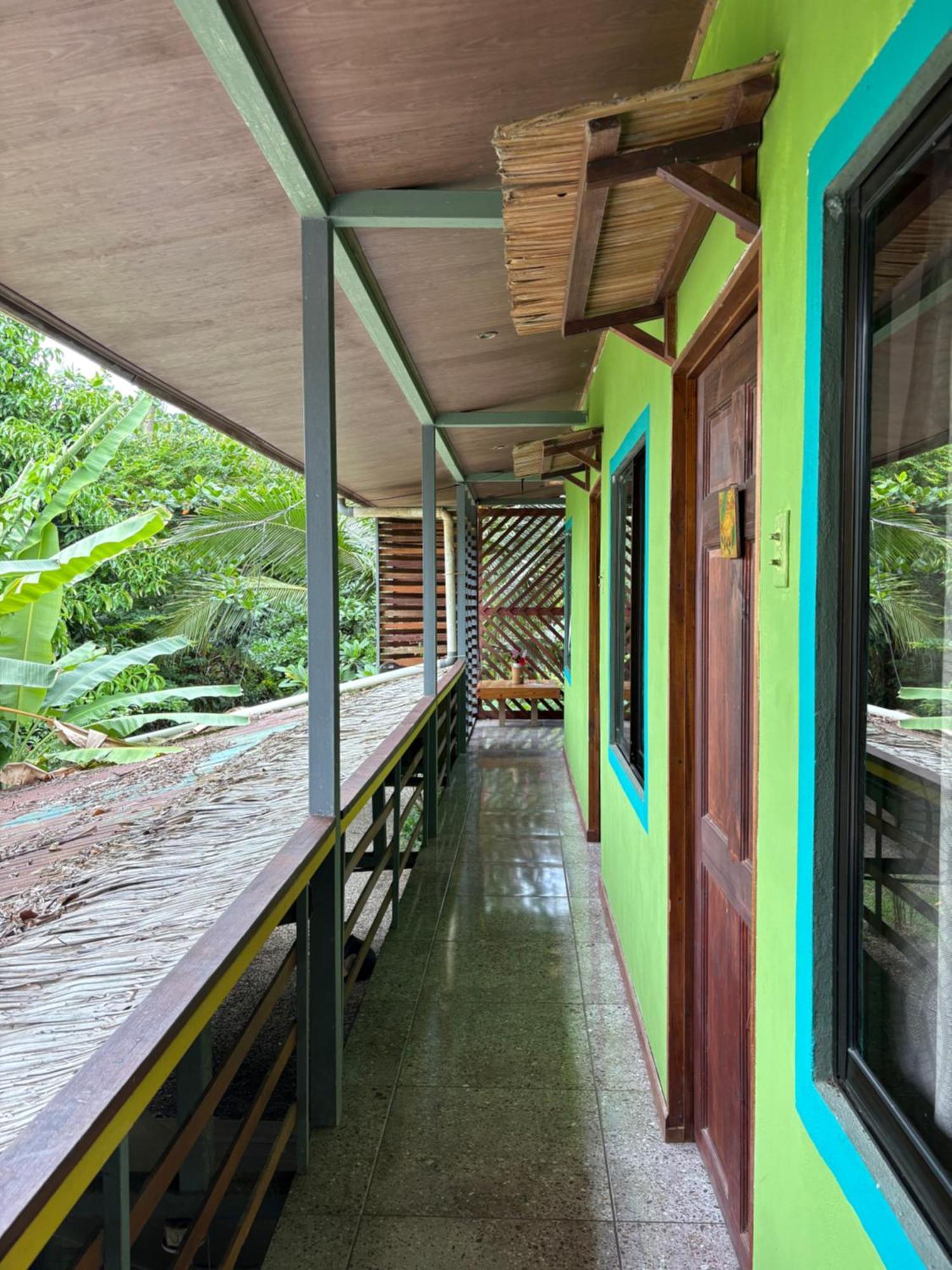 Organico Punta Riel Hotel Cahuita Exterior photo